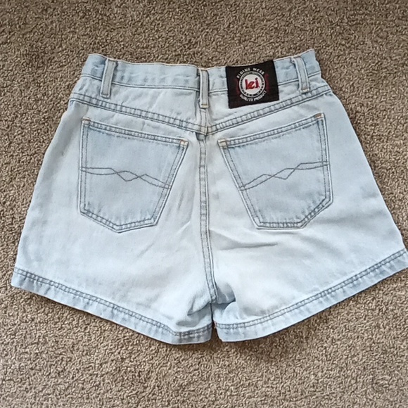 Vintage 90's Lei Sunflower Embroidered Denim Shorts - Picture 2 of 7